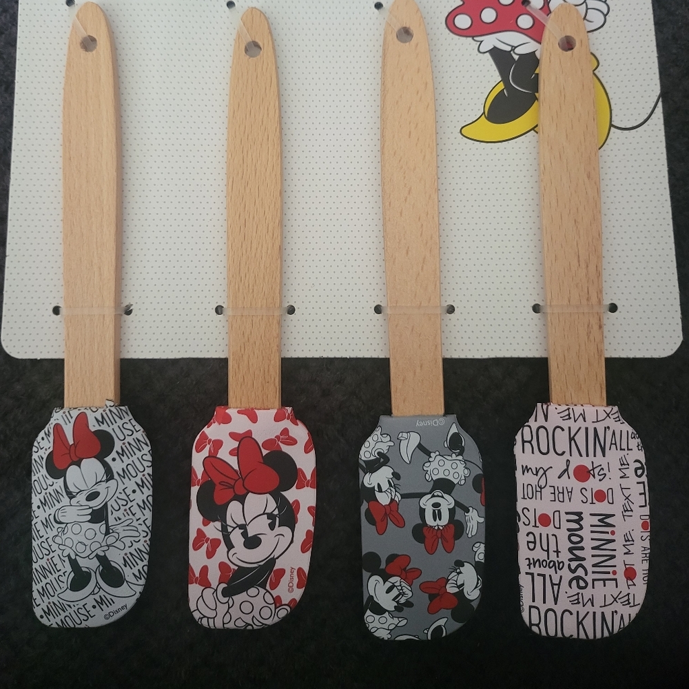 Disney 4 pack of Classic Minnie Mouse Silicone Spatulas